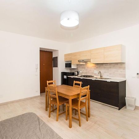 Piazza Statuto Comfortable Apartment Турин Екстер'єр фото