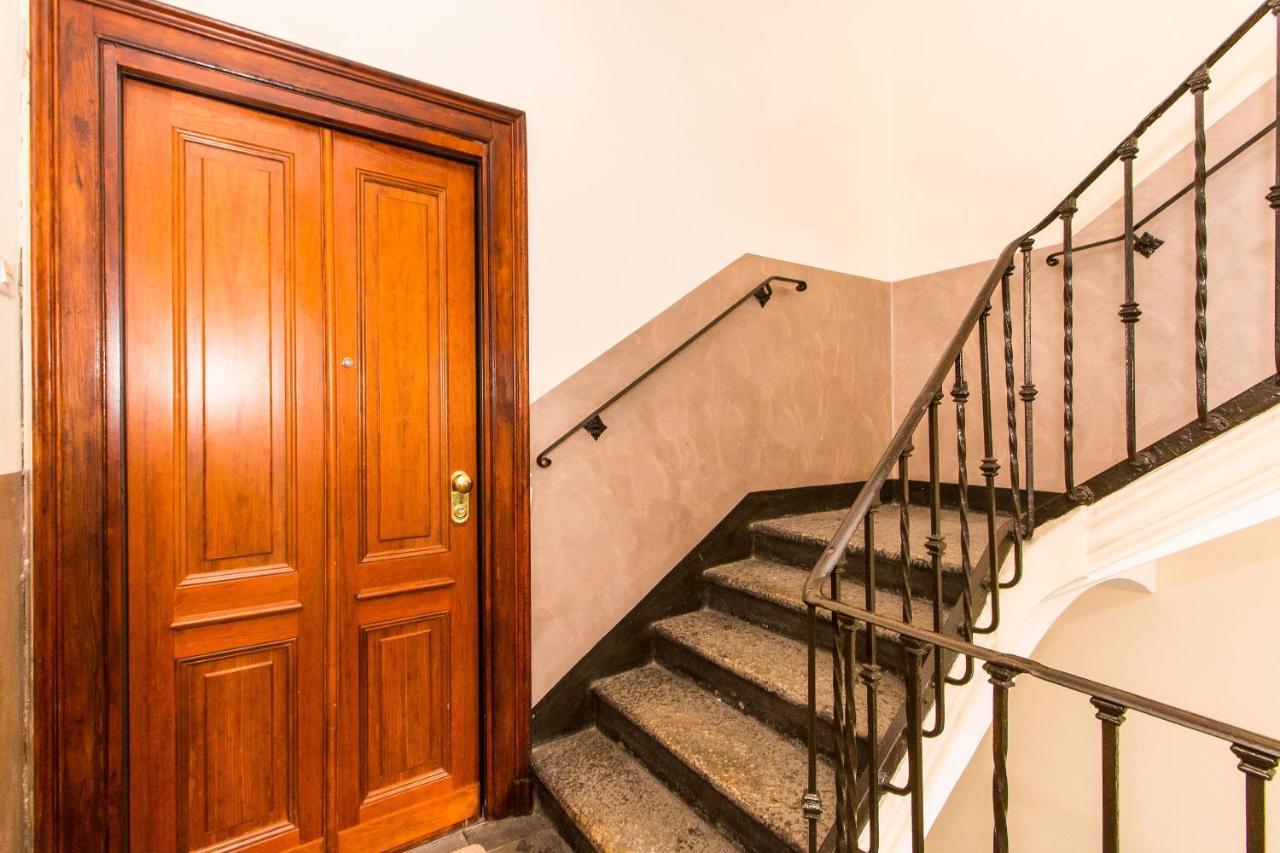 Piazza Statuto Comfortable Apartment Турин Екстер'єр фото